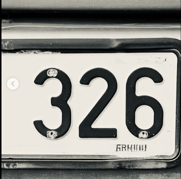“326”: Wayra Iglesias se redescubre con una versión más cruda y rockera 3 326 Wayra Iglesias