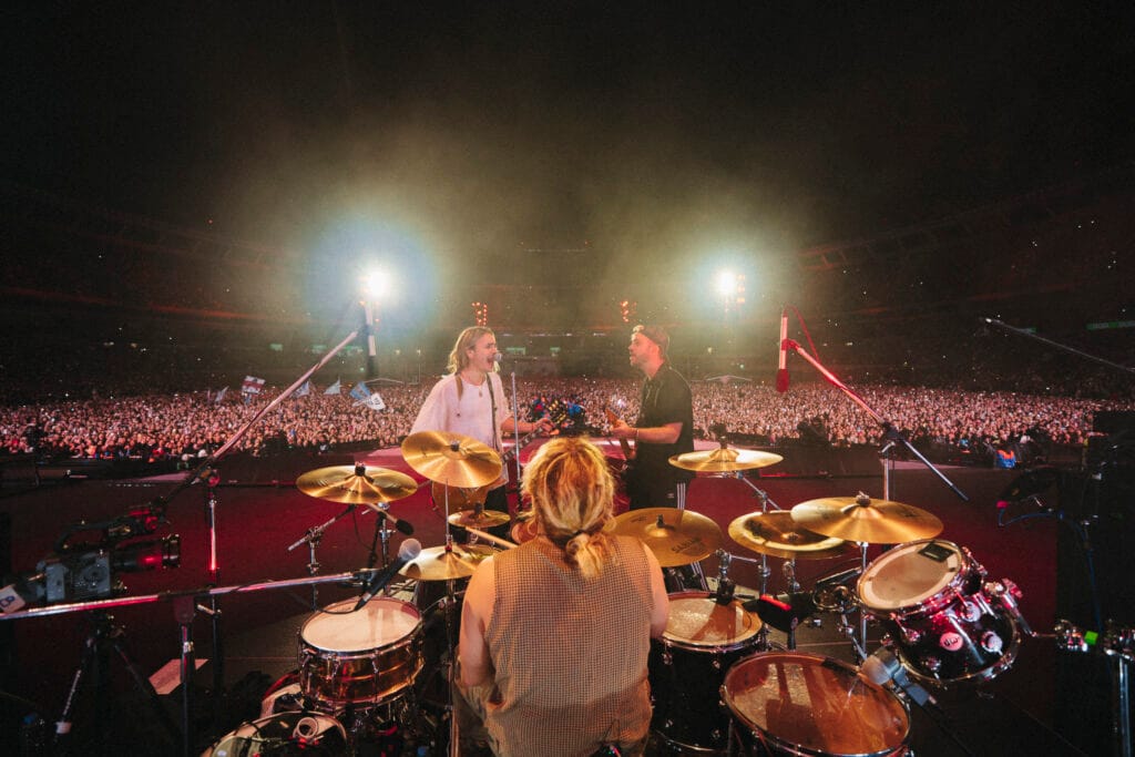 Airbag emociona con una poderosa versión instrumental de “Adiós Nonino”, en el Monumental 5