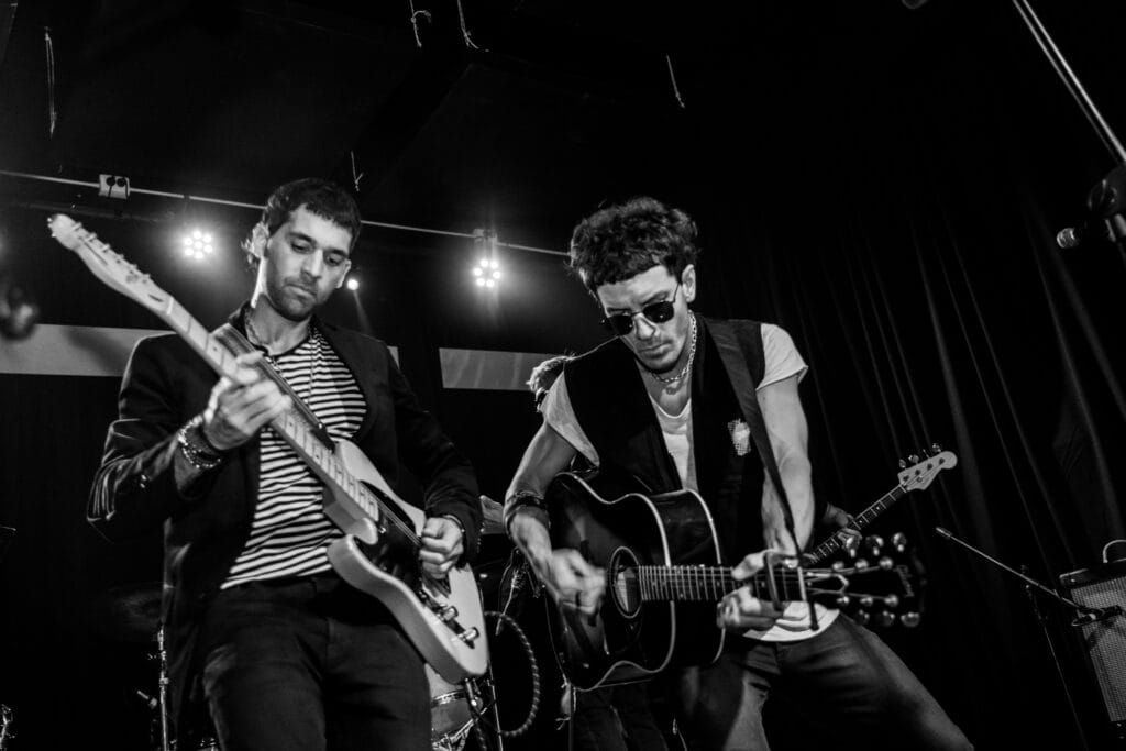 Socios de Tijuana presenta “Pueblo Chico”, su quinto disco de estudio 5