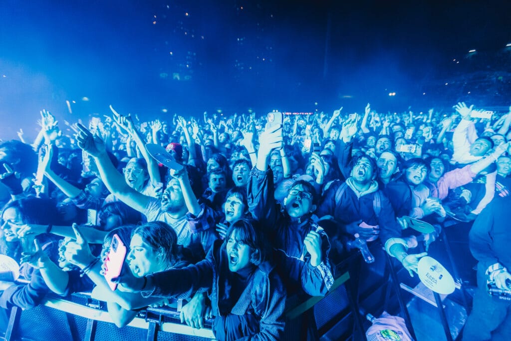 El Cuarteto de Nos desató su fiesta en Ferro con un show arrollador ante 25 mil personas 187