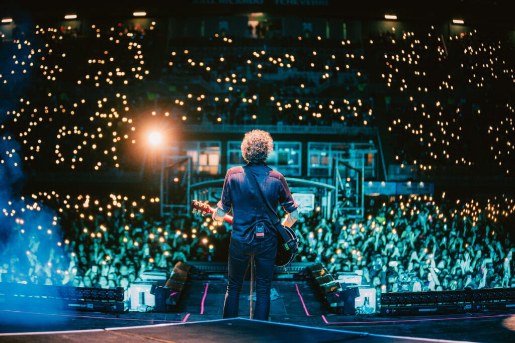 El Cuarteto de Nos desató su fiesta en Ferro con un show arrollador ante 25 mil personas 195