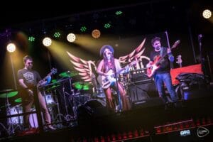 Piloteando Pájaros lanza su single “Que nunca se me pegue” 79 Pájaros