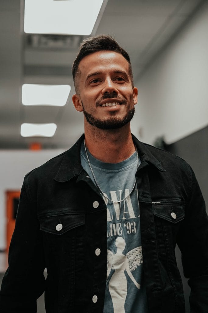 Sebastián Wozniuk lanza su explosivo EP “Esencia Vol. 1”: del underground latino a los escenarios de EE.UU. 5 Sebastián Wozniuk