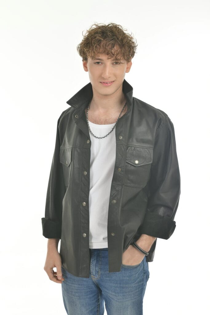 Ariel Fainck presenta su versión de “El Centro de Mi Corazón” 5 Fainck corazón