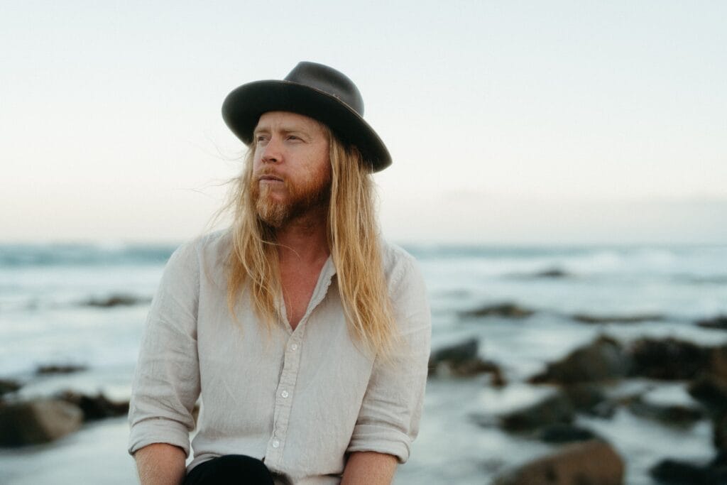 Stu Larsen presenta “If I’m Honest”: el regreso del cantautor australiano con una mirada sincera sobre la fama 2 Stu Larsen