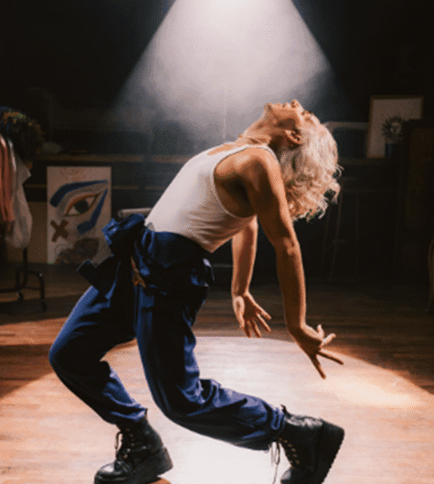 Akirey presenta “Tal Vez”: un single y videoclip que celebran la libertad, la creatividad y la transformación 1 Akirey tal vez