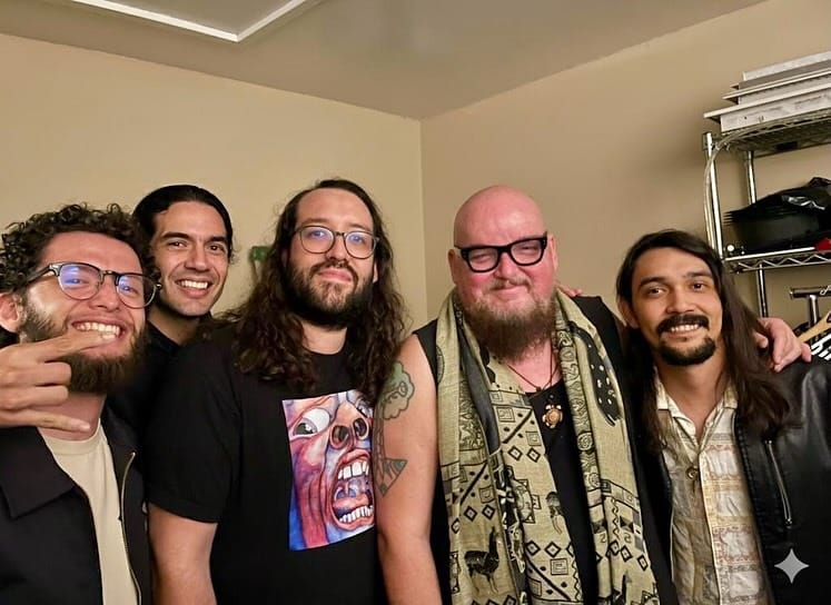 El Kaural suspendido