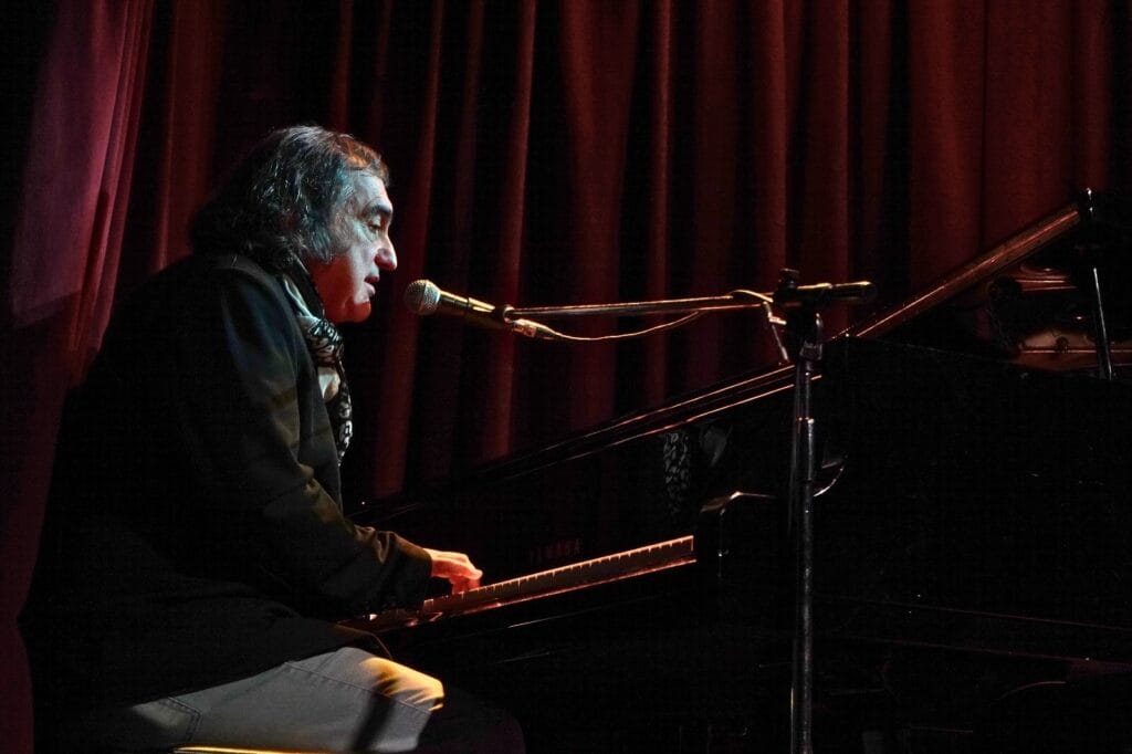 Marcelo López se presenta en Clásica y Moderna junto a un destacado ensamble de músicos 3 López