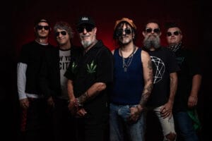 Kapanga y Bandalos Chinos presentan “Desearía”, el tercer adelanto del próximo álbum por los 30 años de la banda 10 Kapanga