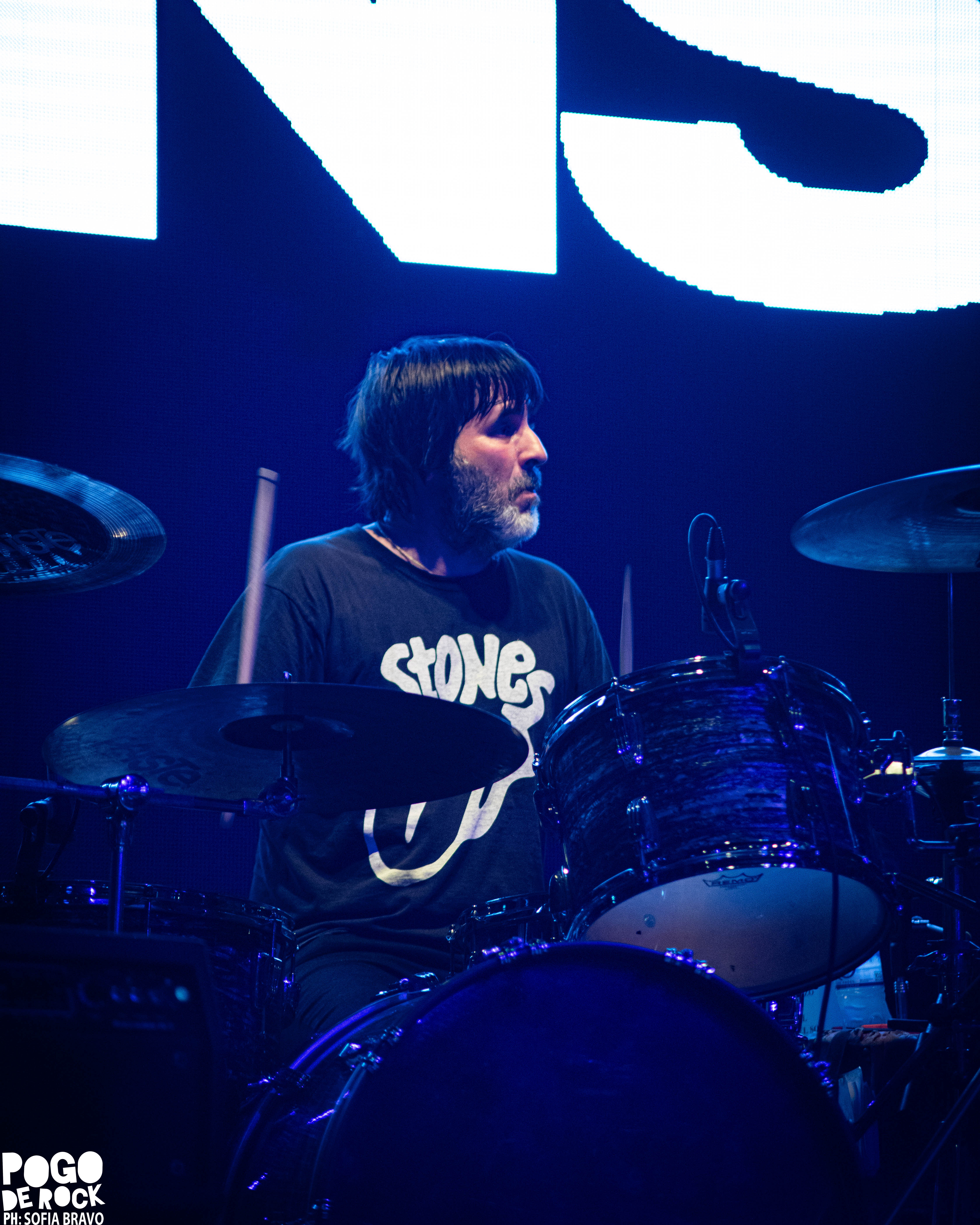 Juanse encendió el Teatro Flores con un show crudo, directo y a puro rock 139