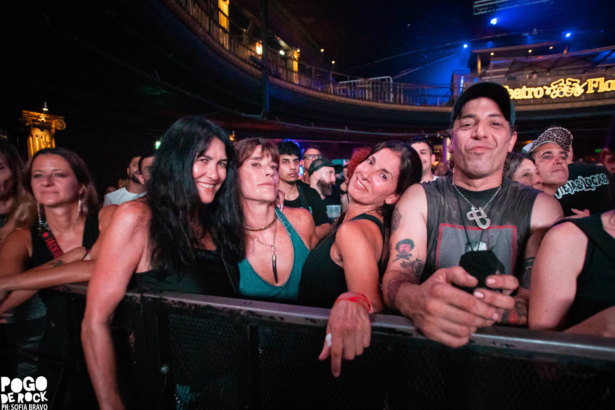 Juanse encendió el Teatro Flores con un show crudo, directo y a puro rock 129