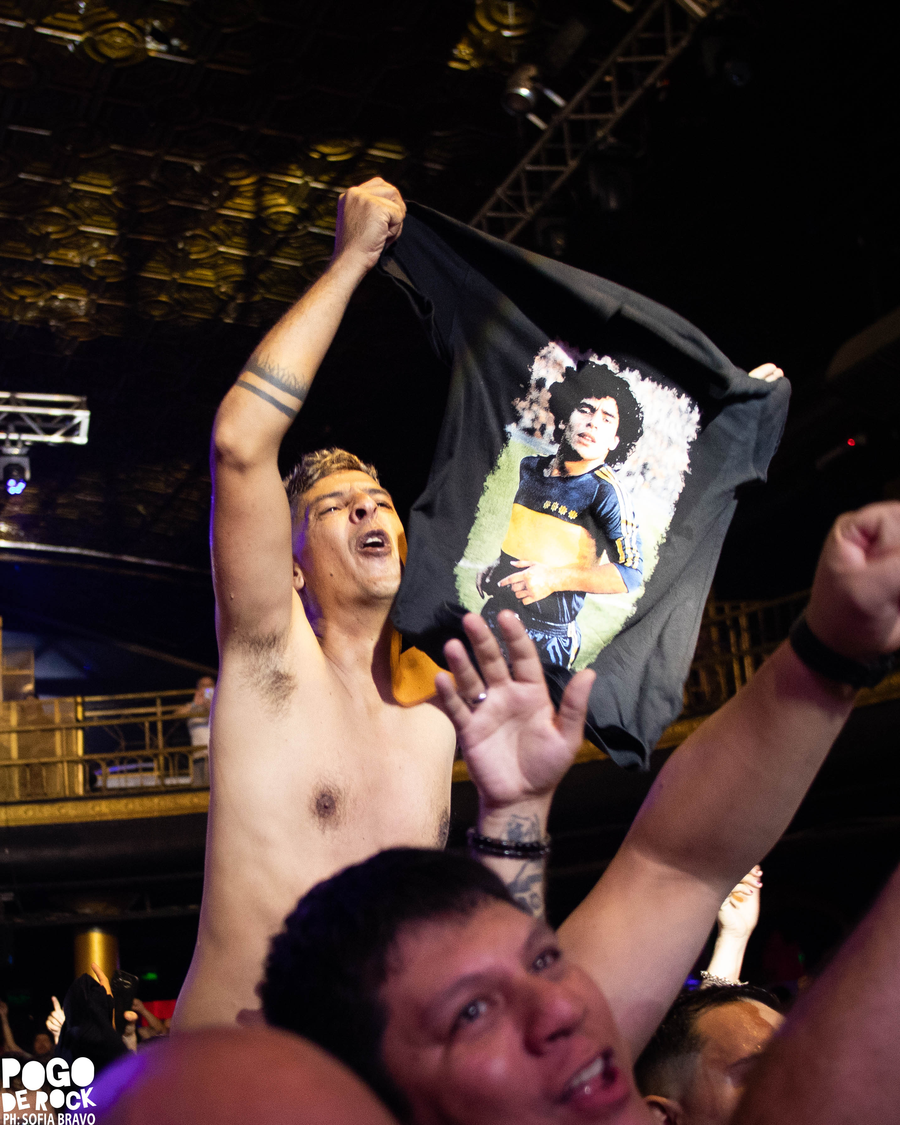 Juanse encendió el Teatro Flores con un show crudo, directo y a puro rock 184