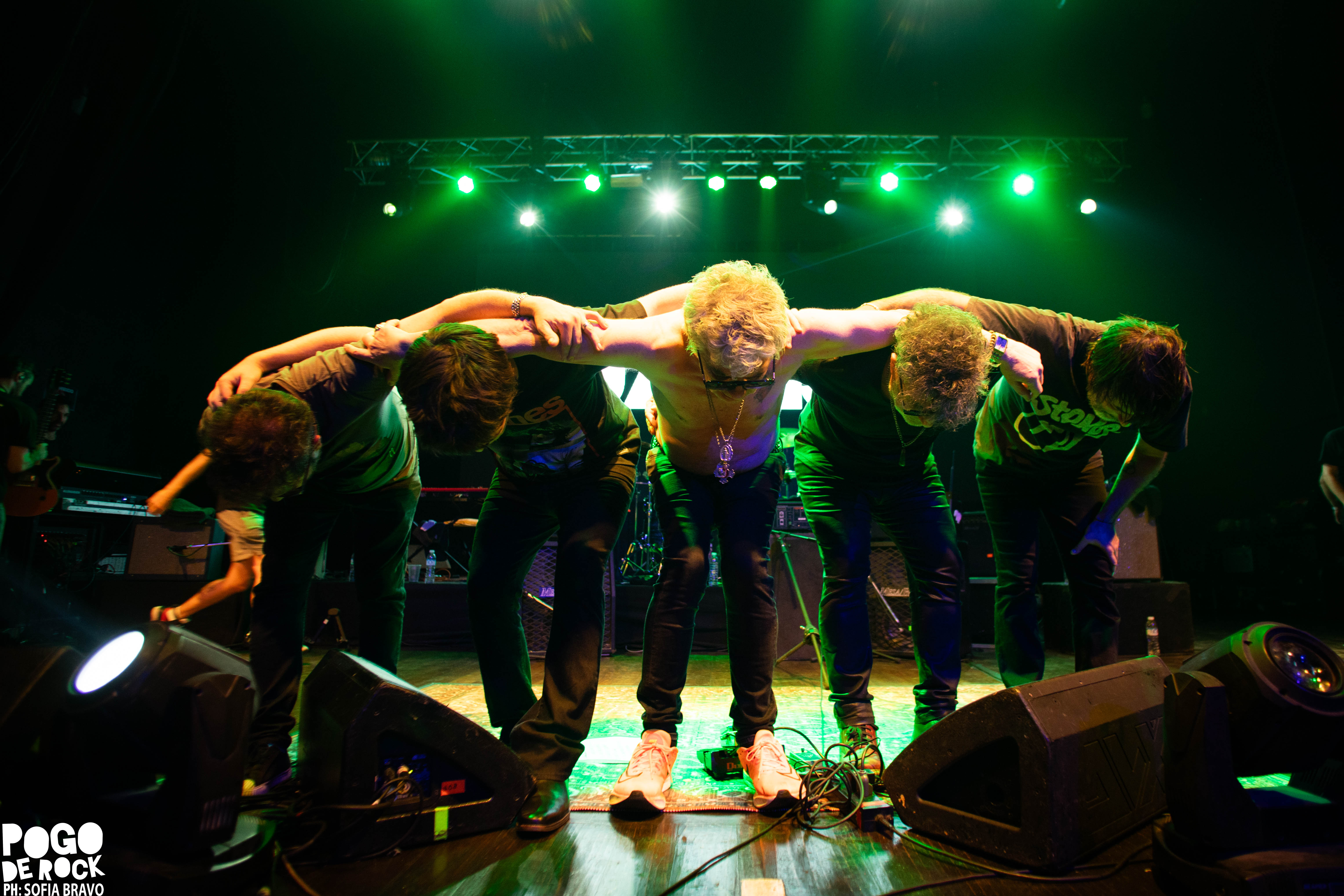 Juanse encendió el Teatro Flores con un show crudo, directo y a puro rock 170