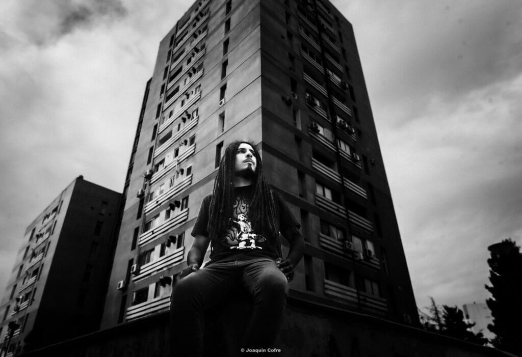 Nico Linyera lanza "Fuego Interminable", su EP con raíces patagónicas 4 Linyera