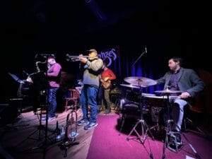 Ed Pareta presenta Pareta Hotel, su nuevo trabajo junto a su cuarteto 12 Ed Pareta