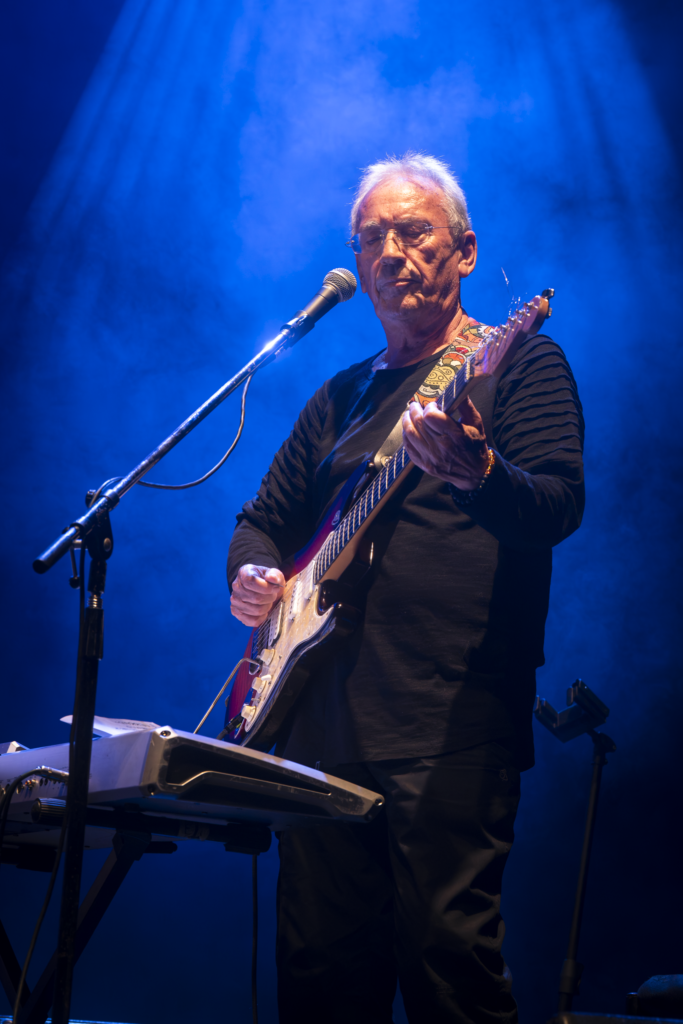 La Banda Sabinera hizo vibrar el Teatro Coliseo y prepara el gran cierre de gira en La Trastienda 24