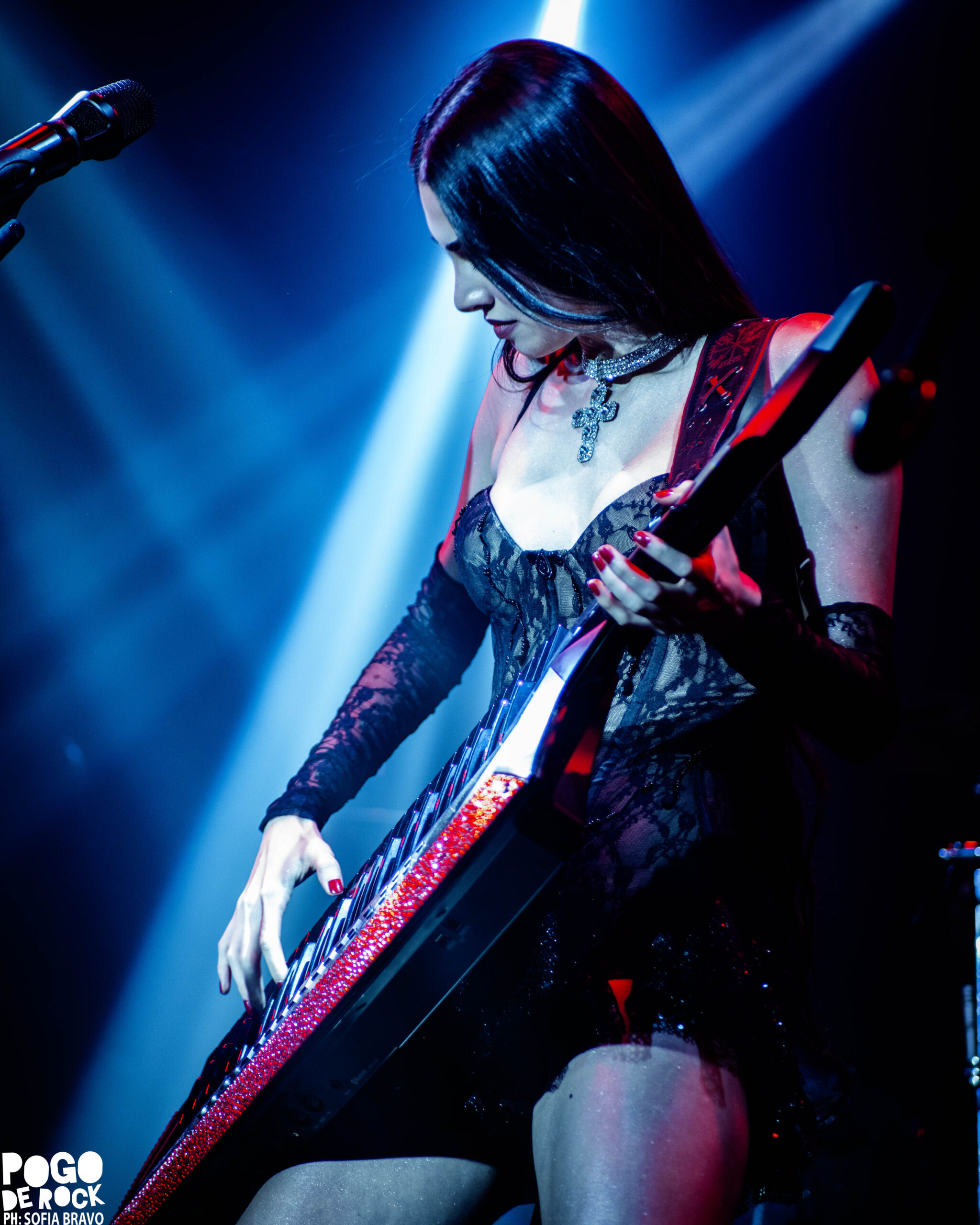 Daniela Milagros presentó “Attention Attention” en The Roxy y confirmó que ya es una de las artistas emergentes más sólidas de la escena 34