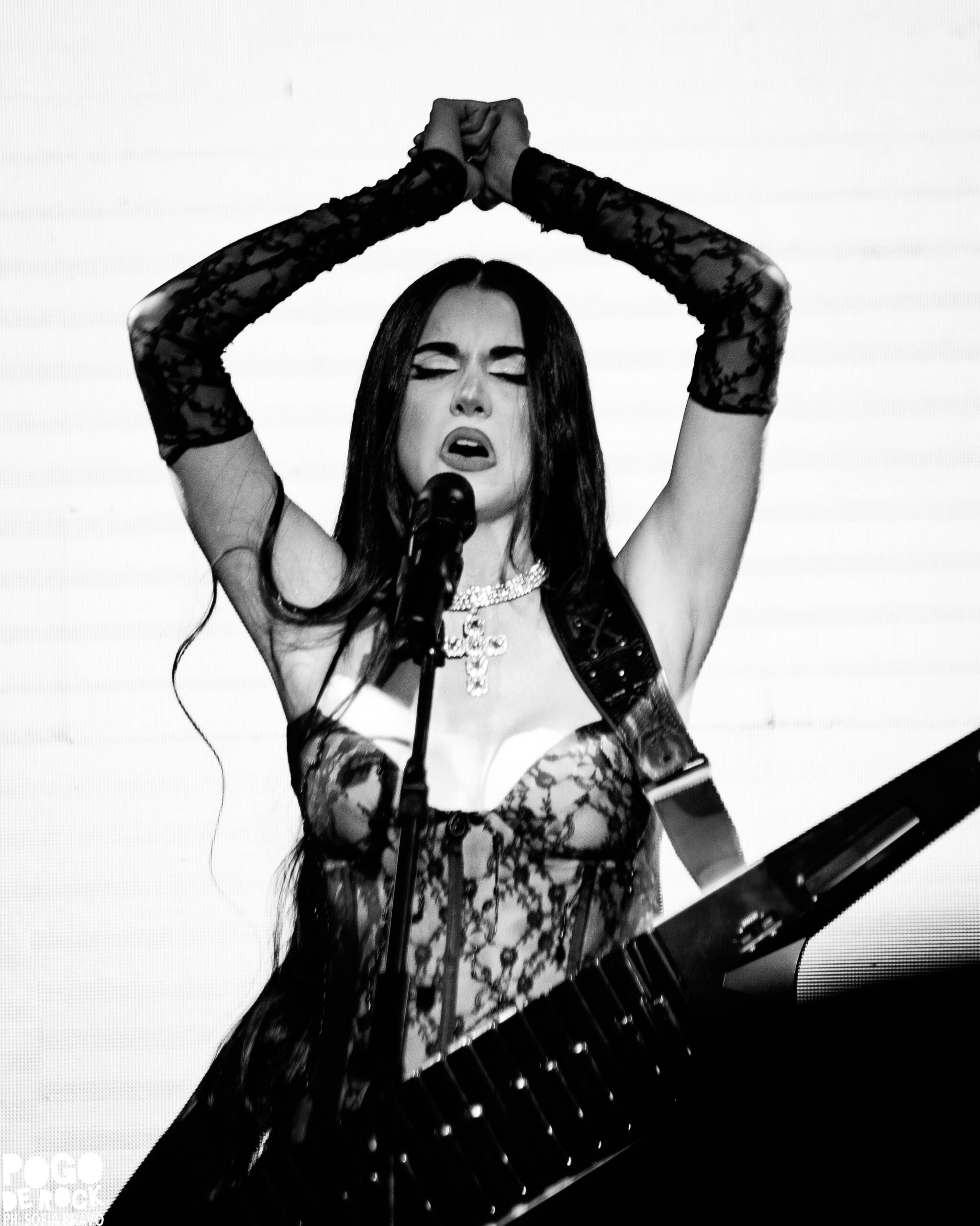 Daniela Milagros presentó “Attention Attention” en The Roxy y confirmó que ya es una de las artistas emergentes más sólidas de la escena 25