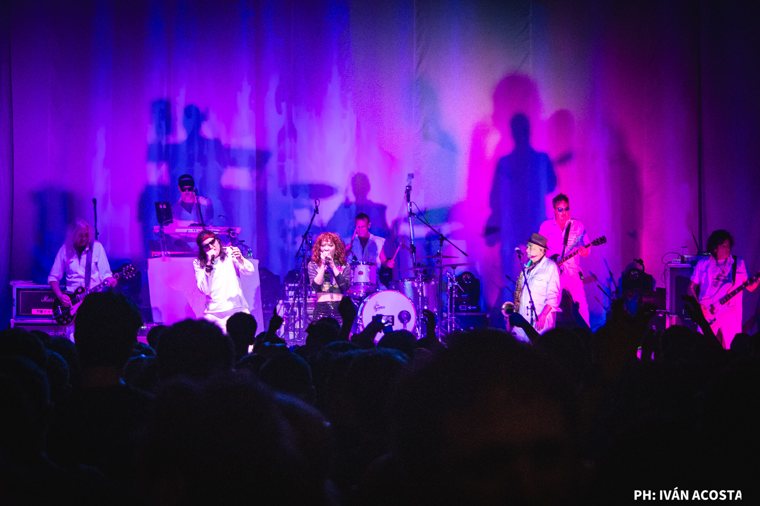 La Kermesse Redonda celebró 50 shows en el Teatro Flores y confirmó que el ritual ricotero sigue más vivo que nunca 93