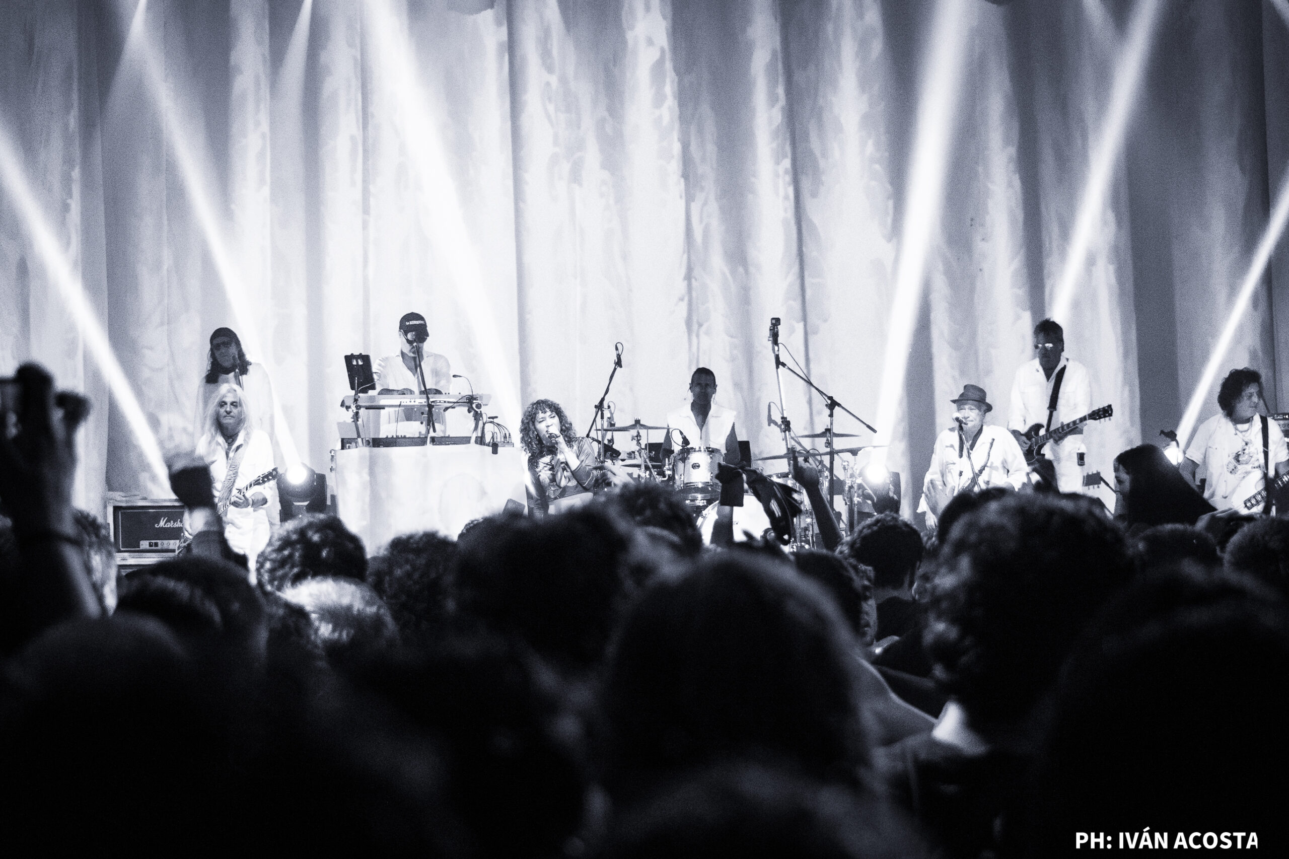La Kermesse Redonda celebró 50 shows en el Teatro Flores y confirmó que el ritual ricotero sigue más vivo que nunca 106