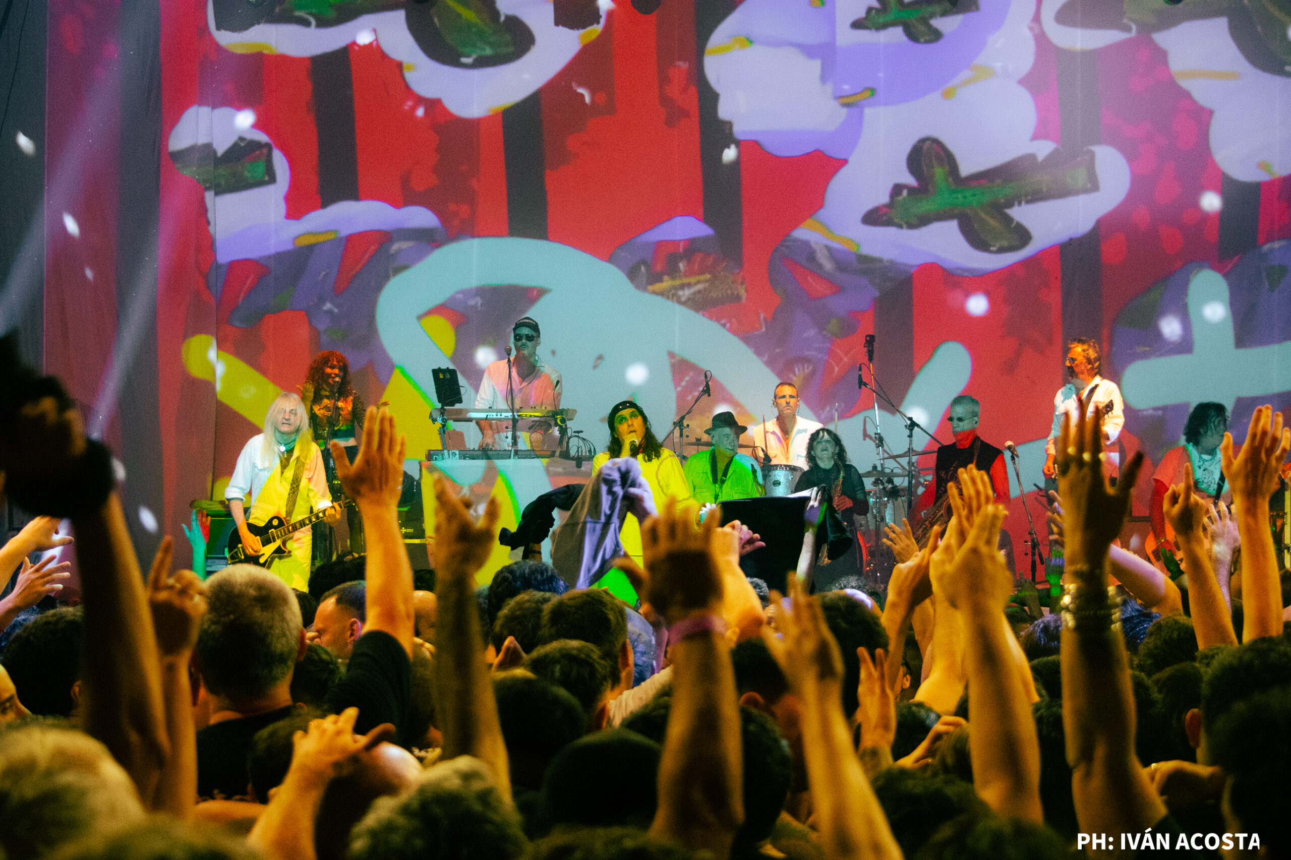 La Kermesse Redonda celebró 50 shows en el Teatro Flores y confirmó que el ritual ricotero sigue más vivo que nunca 99