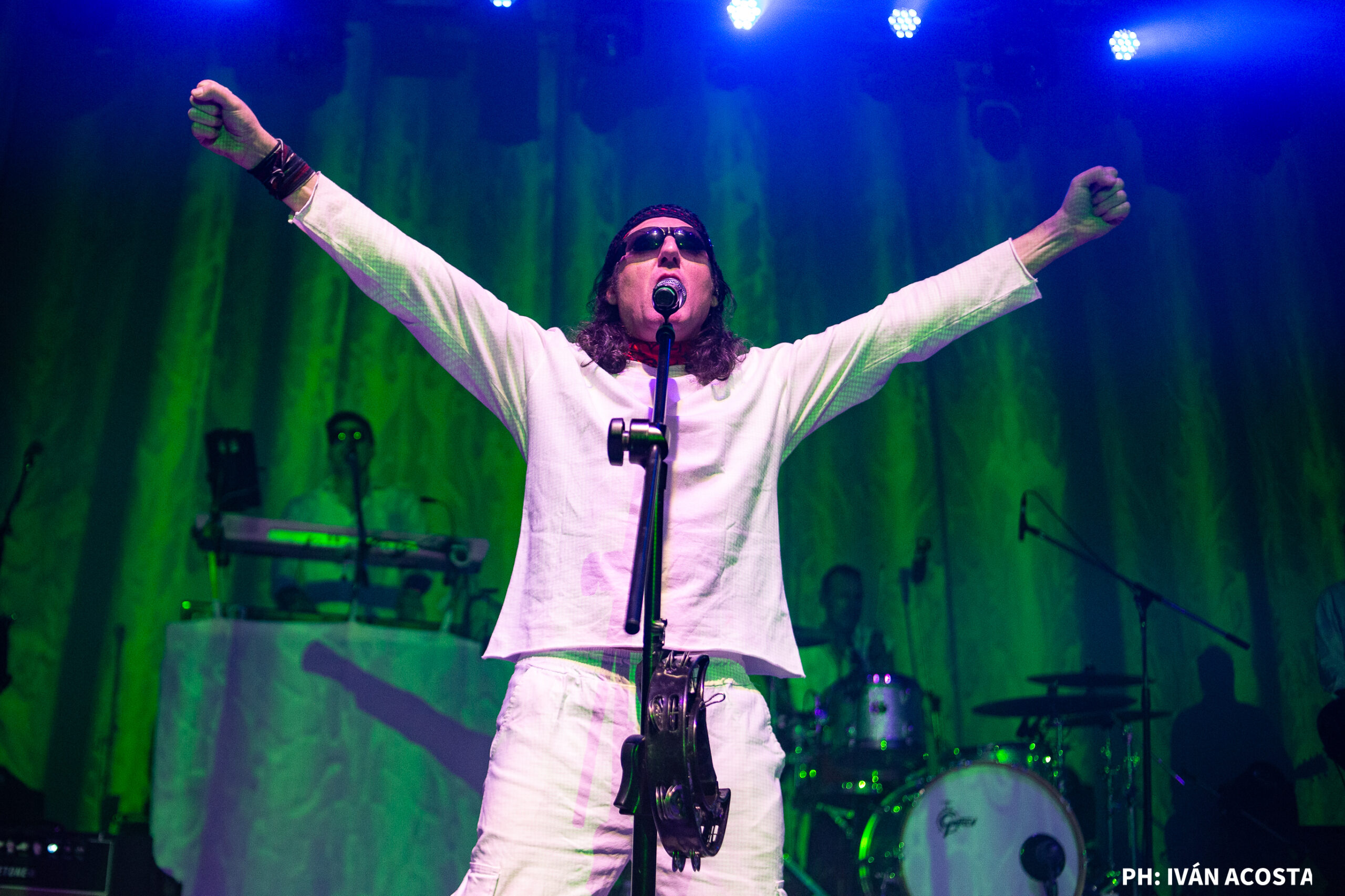 La Kermesse Redonda celebró 50 shows en el Teatro Flores y confirmó que el ritual ricotero sigue más vivo que nunca 74