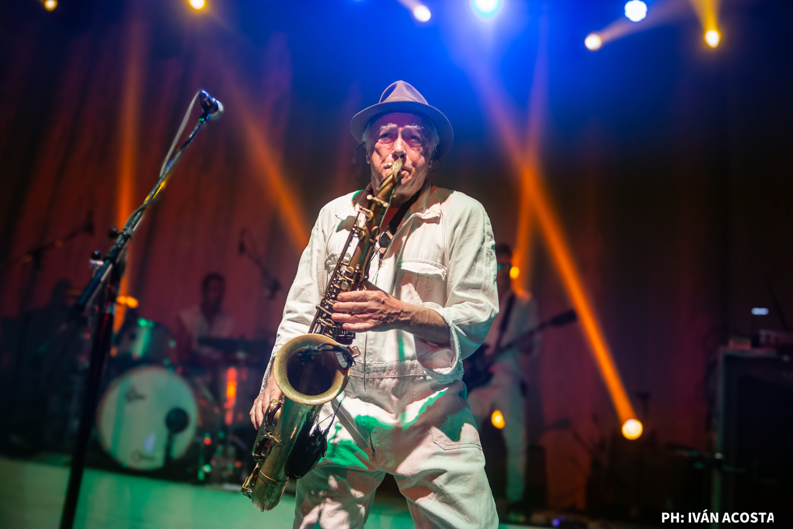 La Kermesse Redonda celebró 50 shows en el Teatro Flores y confirmó que el ritual ricotero sigue más vivo que nunca 104