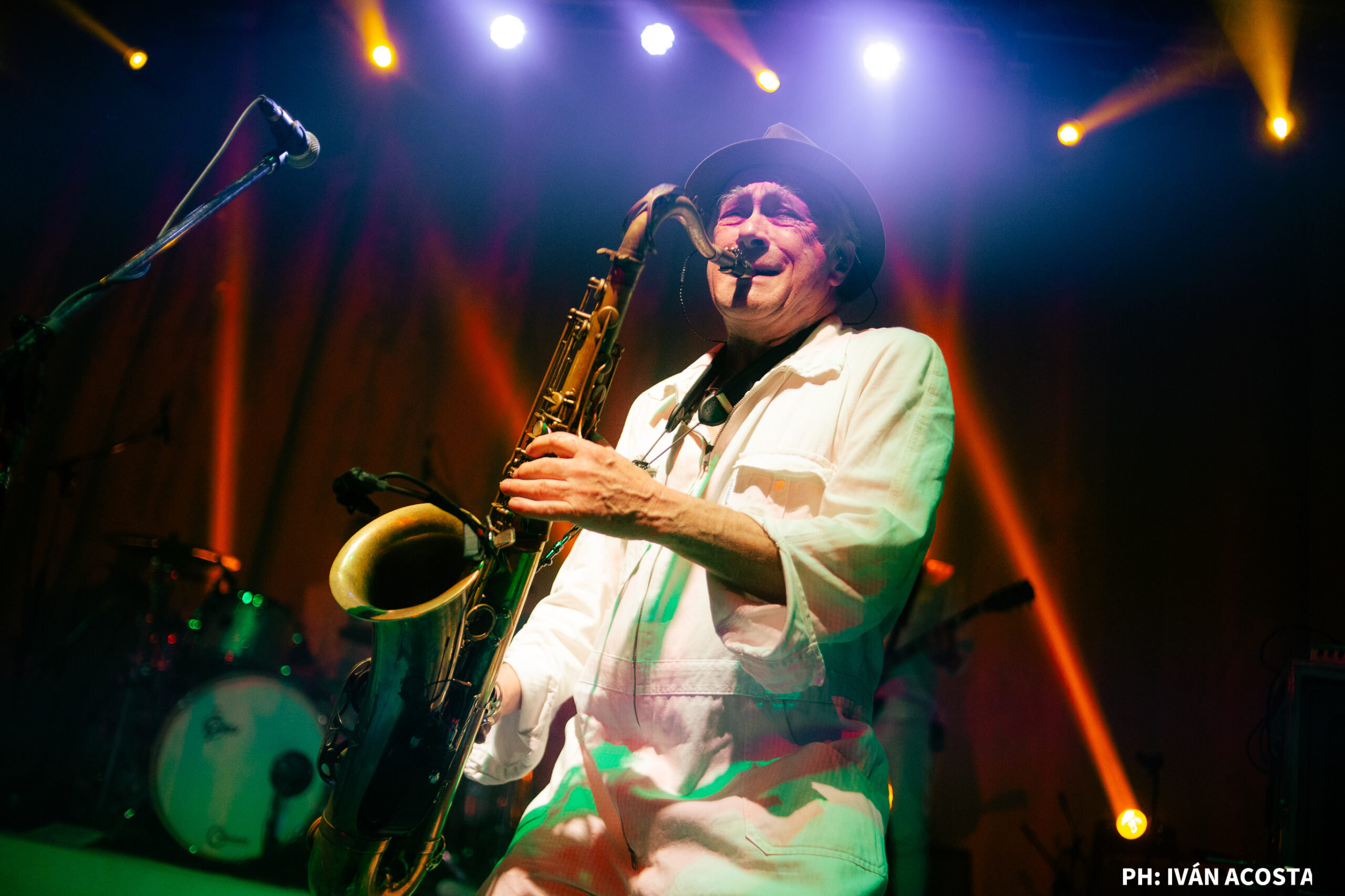 La Kermesse Redonda celebró 50 shows en el Teatro Flores y confirmó que el ritual ricotero sigue más vivo que nunca 63