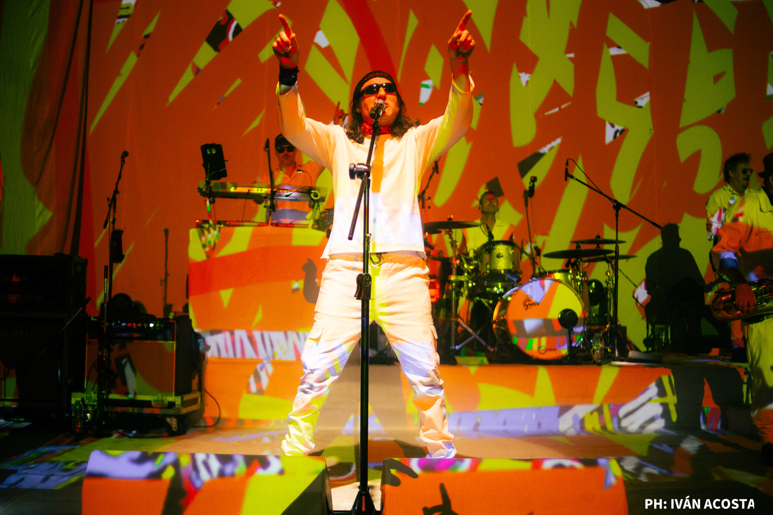 La Kermesse Redonda celebró 50 shows en el Teatro Flores y confirmó que el ritual ricotero sigue más vivo que nunca 65