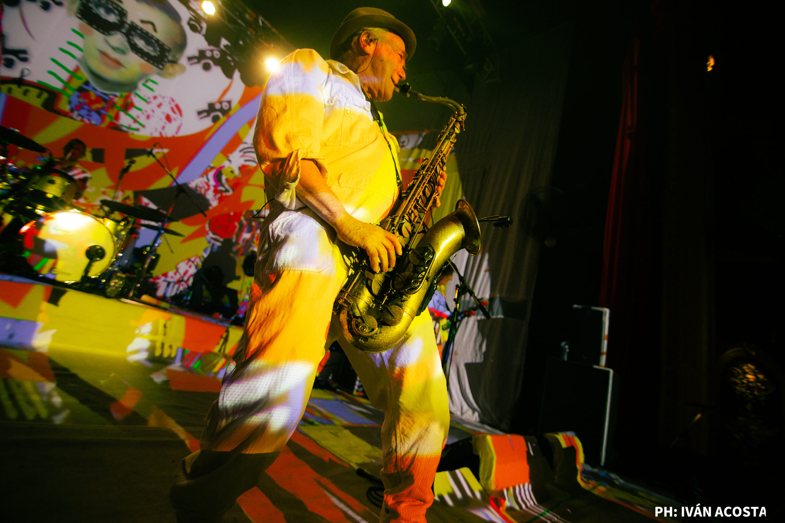 La Kermesse Redonda celebró 50 shows en el Teatro Flores y confirmó que el ritual ricotero sigue más vivo que nunca 72