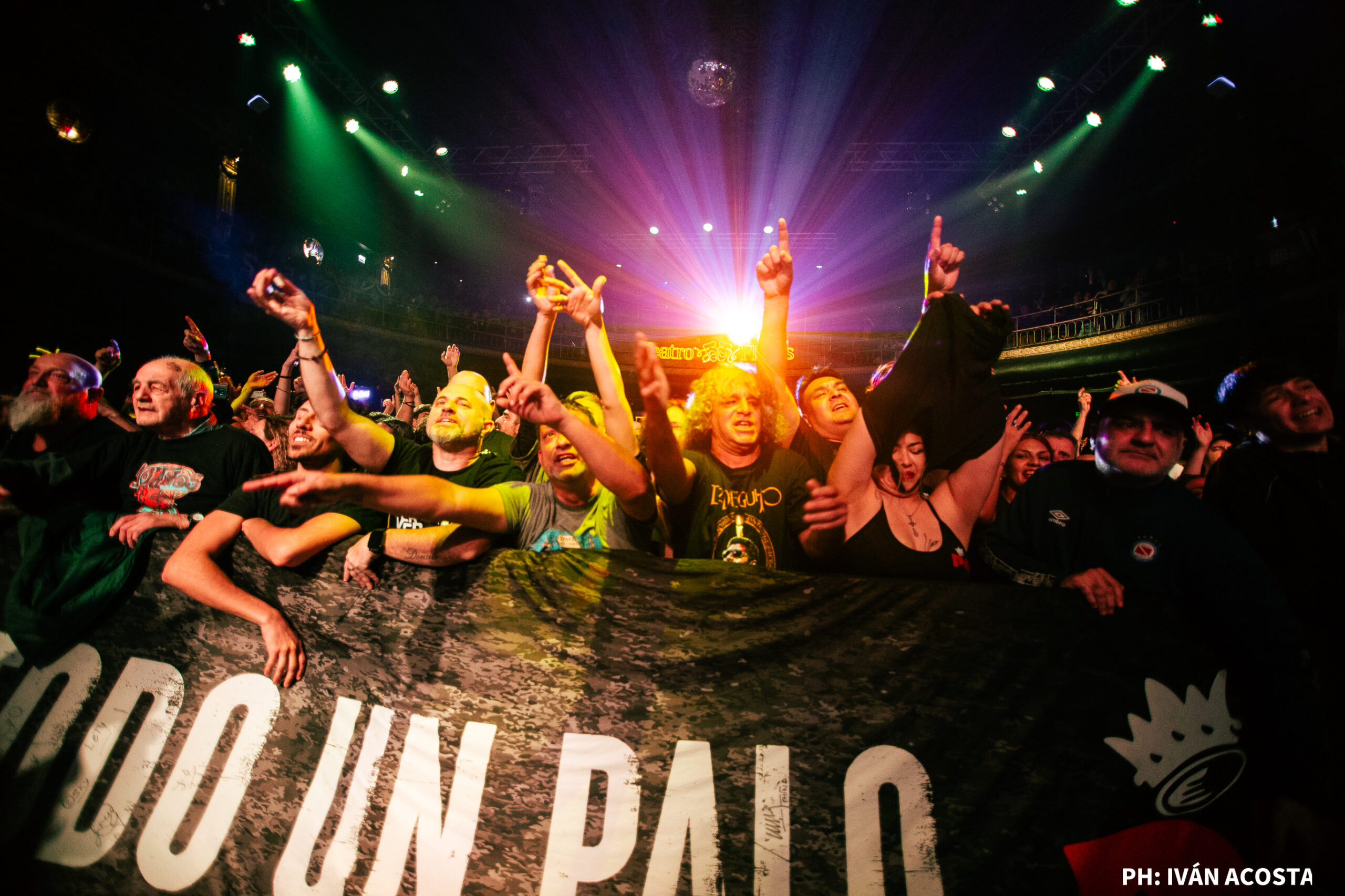 La Kermesse Redonda celebró 50 shows en el Teatro Flores y confirmó que el ritual ricotero sigue más vivo que nunca 78