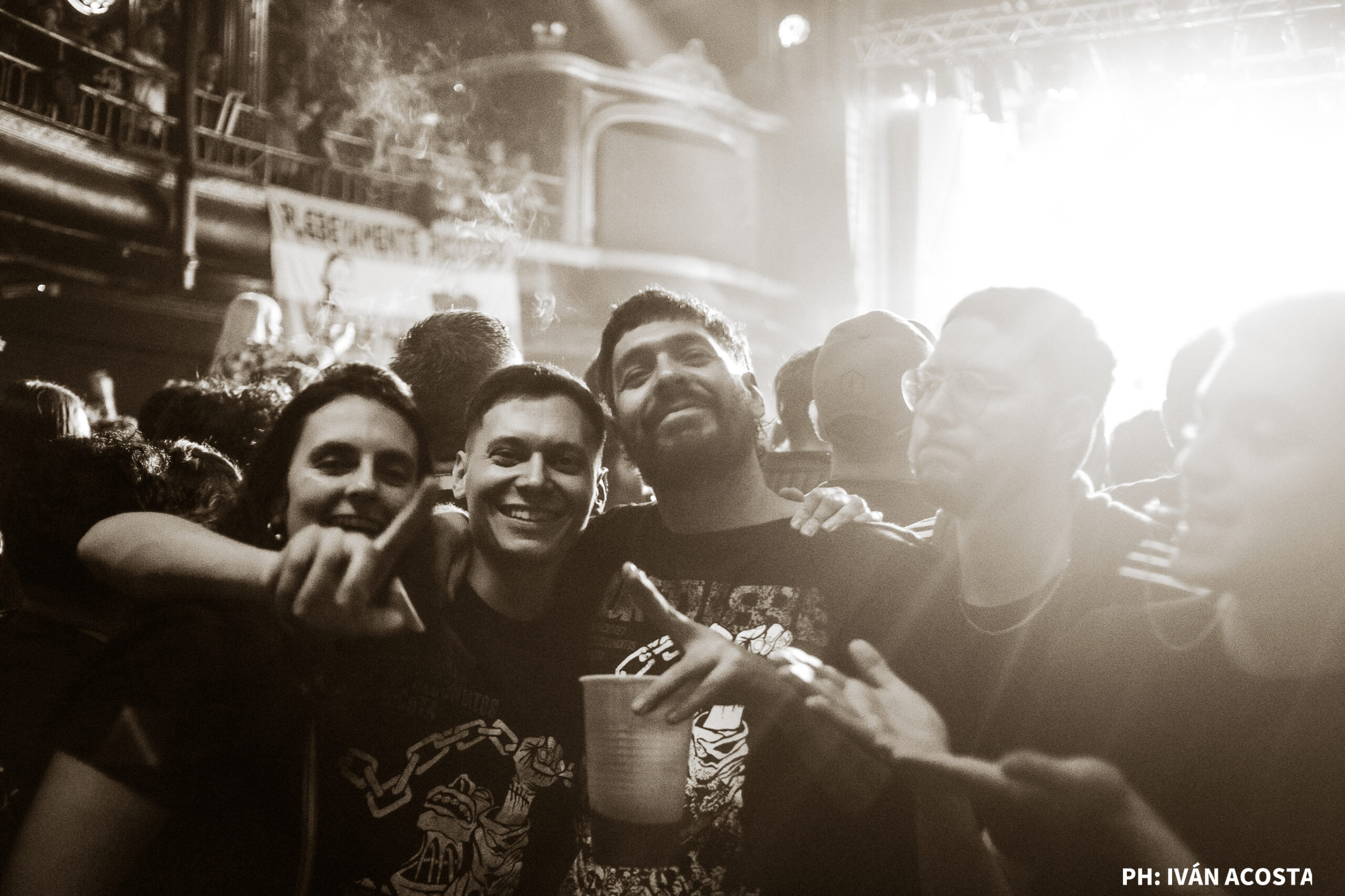 La Kermesse Redonda celebró 50 shows en el Teatro Flores y confirmó que el ritual ricotero sigue más vivo que nunca 79