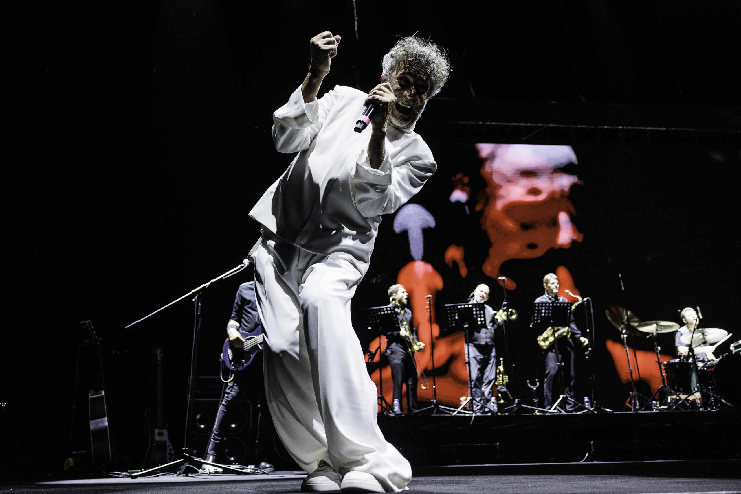 “Shine“: Fito Páez renace desde las cenizas; Análisis canción por canción del nuevo disco 23