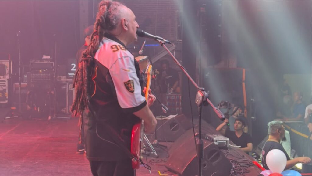 Karamelo Santo en Palermo: la banda mendocina vuelve a Strummer Bar con sus clásicos y nuevas canciones 5 Karamelo Santo